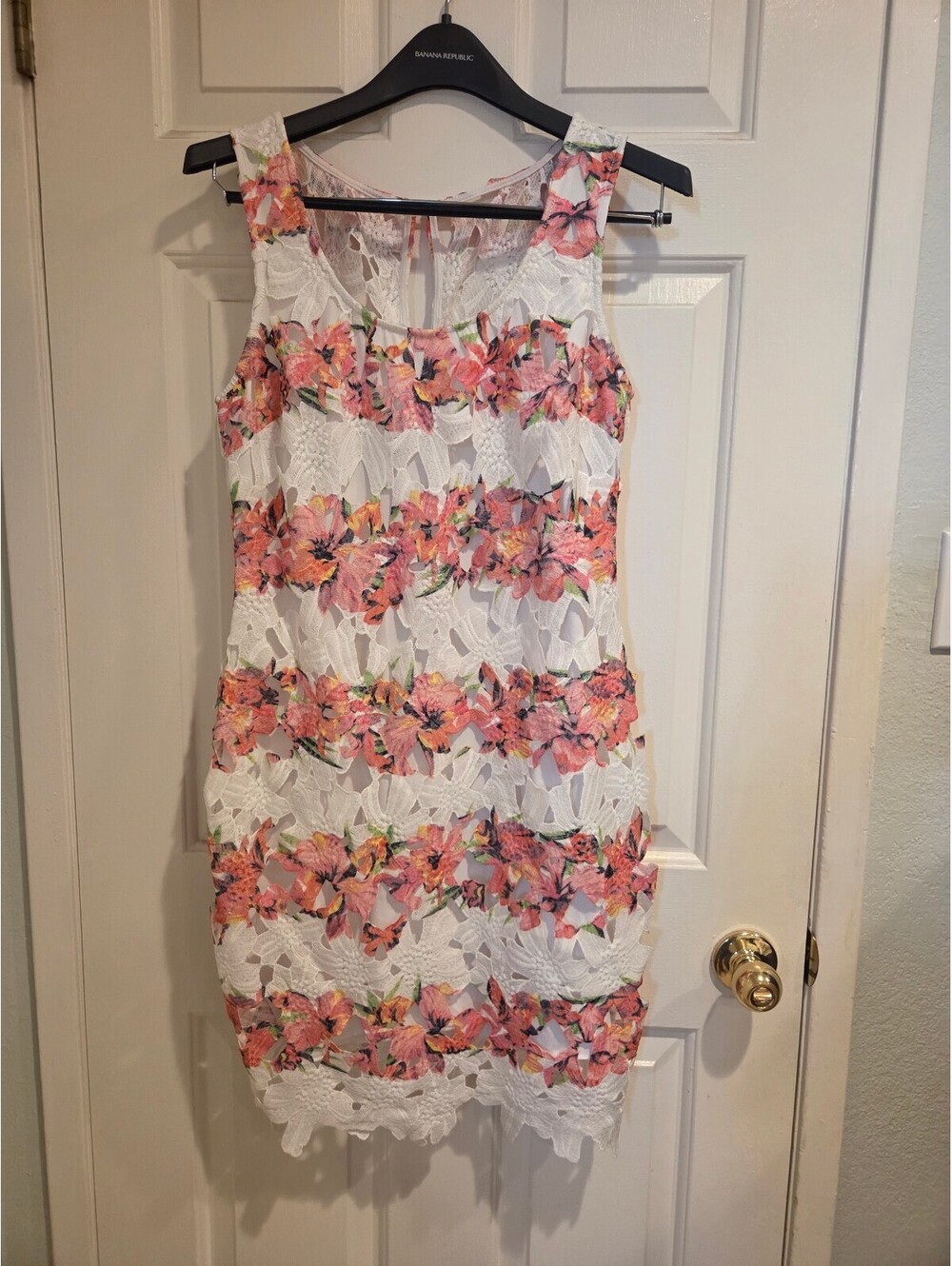 Bisou bisou Floral Lace Sleeveless Dress with Pink and Orange Flowers